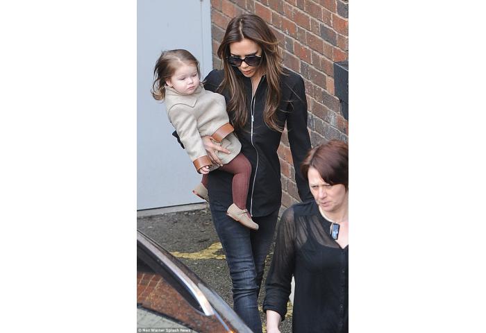 Mama dan Anak Sama-Sama Fashionista